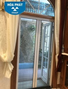 Lắp đặt cửa lưới chống muỗi